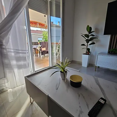 公寓 Three Bedroom *